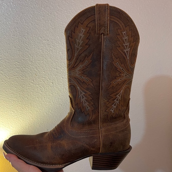 These Cute Justin Western Cowgirl boots pointed toe, size 7B! - Picture 6 of 8